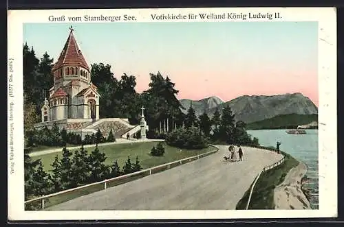 Goldfenster-AK Berg / Starnberger See, Votivkirche für König Ludwig II. mit leuchtenden Fenstern