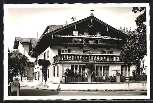 AK Oberammergau, Hotel Haus Hugo Rutz, Strasse Schnitzlergasse 9