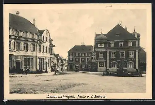 AK Donaueschingen, Rathaus mit Gasthaus zum Adler und Brunnen