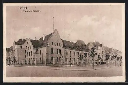 AK Crefeld, Husaren-Kaserne, Strassenpartie
