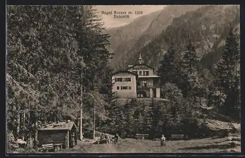 AK Bagni Razzes, Ortsansicht mit Dolomiten