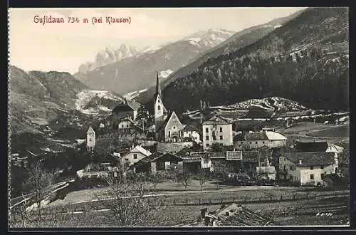 AK Gufidaun bei Klausen, Ortspanorama mit Umgebung