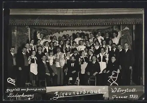 AK Wörrstadt, Gesnagverein Liederkranz, Aufführung Zigeunerbraut, Gruppenbild auf der Bühne, 1933