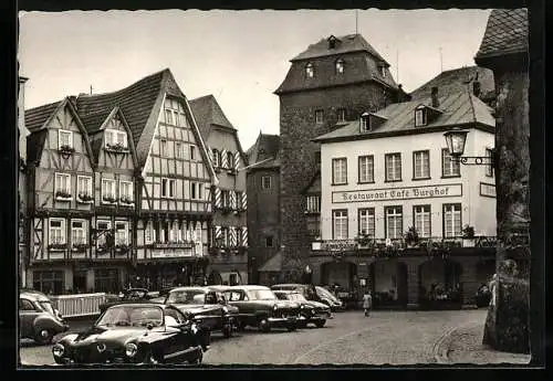 AK Linz a. Rhein, Ortspartie mit Fachwerkhäusern und Restaurant Cafe Burghof