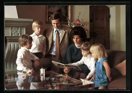 AK Familie des Erbprinzen von Liechtenstein, Prinz Alois, Prinz Maximilian, Erbprinz Hans-Adam & Erbprinzessin Marie