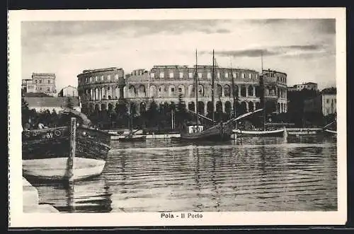 AK Pola, il Porto