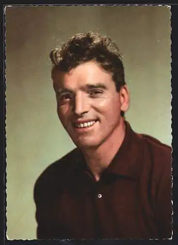 AK Schauspieler Burt Lancaster mit herzlichem Lachen