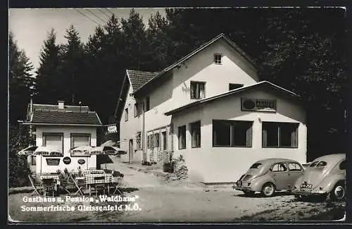 AK Gleissenfeld /N.Ö., Gasthaus und Pension Waldhaus mit VW Käfer