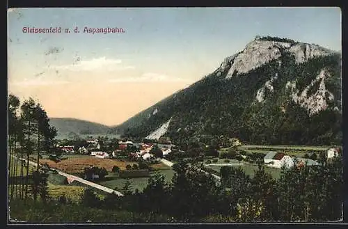 AK Gleissenfeld a. d. Aspangbahn, Ortsansicht mit Berghintergrund