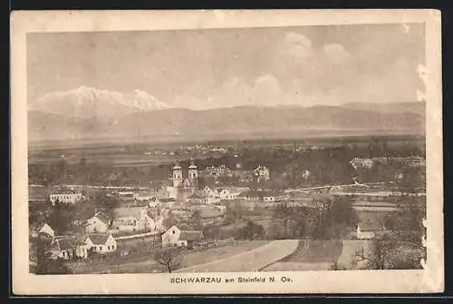 AK Schwarzau am Steinfeld, Ortsansicht mit Bergpanorama