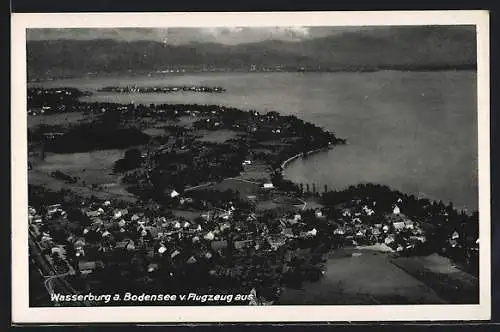 AK Wasserburg a. Bodensee, Ortsansicht vom Flugzeug aus