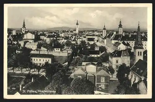 AK St. Pölten /Niederdonau, Teilansicht mit Kirche und Strassenpartie