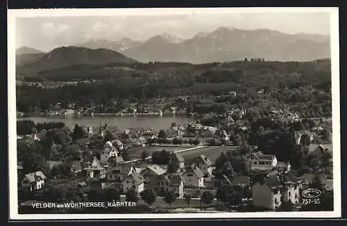 AK Velden am Wörthersee, Blick über den Ort und See