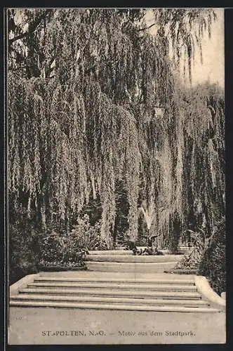 AK St.-Pölten /N.-Ö., Brunnen im Stadtpark