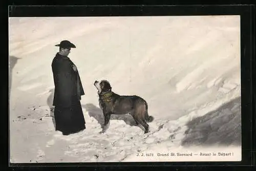 AK Grand St. Bernard, Ansicht eines Mannes mit seinem Bernhardiner im Schnee