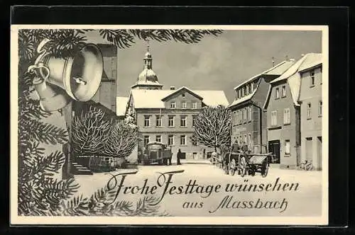 AK Massbach, Strassenpartie mit Geschäft im Winter, Glocken, Festtagsgruss