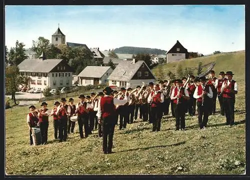 AK Breitnau /Hochschwarzwald, Trachtenkapelle mit Instrumenten