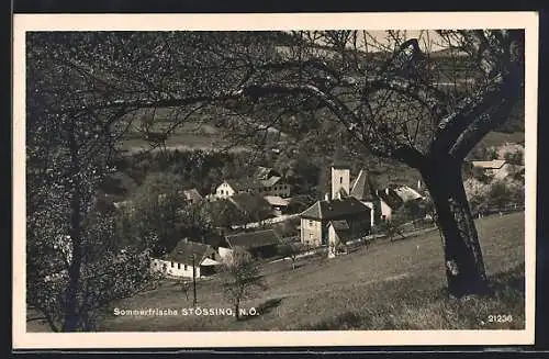 AK Stössing /N. Ö., Ortsansicht von einer Anhöhe aus