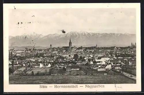 AK Hermannstadt, Gesamtansicht gegen die Berge