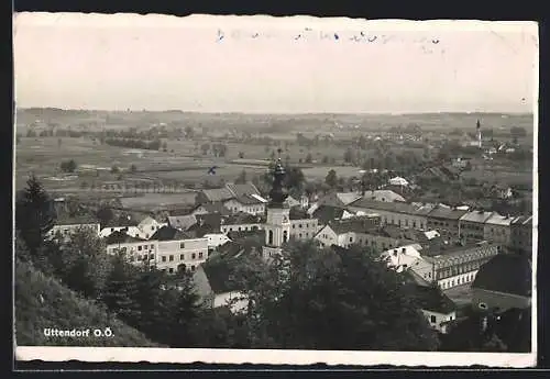 AK Uttendorf /O. Ö., Ortsansicht aus der Vogelschau