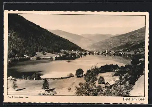 AK Feld am See, Ortspanorama mit Gebirge