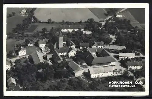 AK Hofkirchen /O.-Ö., Ortsansicht, Fliegeraufnahme
