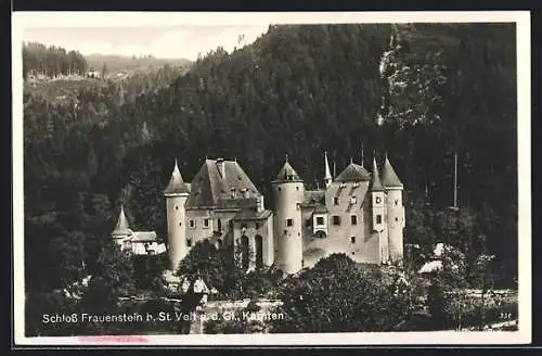 AK St. Veit a. d. Gl., Schloss Frauenstein vor bewaldetem Berghang