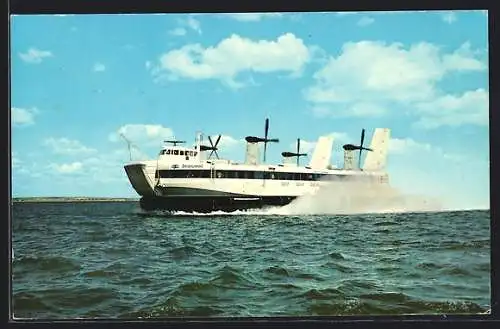 AK SRN4 Hovercraft in voller Fahrt