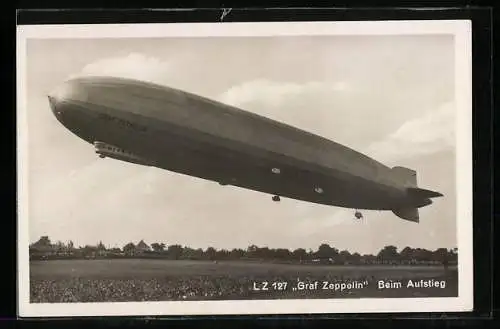 AK Aufstieg des Lufschiffes LZ 127 Graf Zeppelin