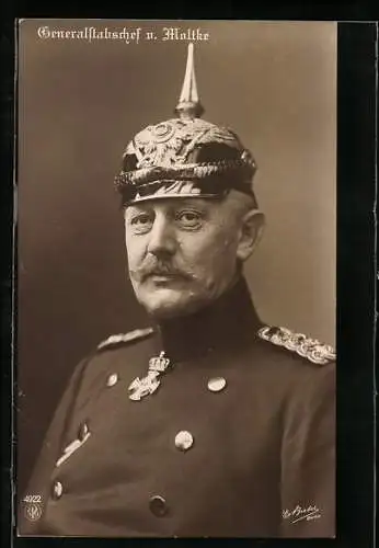 AK Generalstabschef von Moltke in Uniform mit Pickelhaube