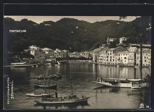 AK Portofino, Boote am Hafen