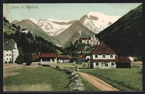 AK Sand in Taufers, Ortsansicht mit Strasse und Bergblick