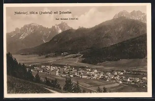 AK Niederdorf /Pustertal, Ortschaft mit den Dolomiten
