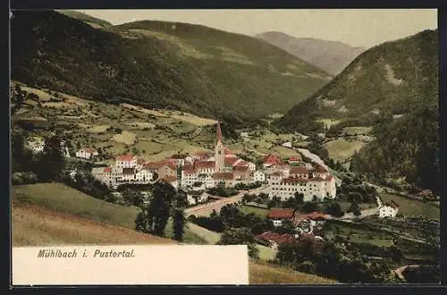 AK Mühlbach i. Pustertal, Ortsansicht mit bewaldeten Bergen