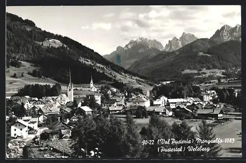 AK Welsberg /Pustertal, Ortsansicht gegen die Dolomiten