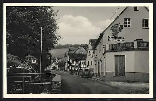 AK Urft / Eifel, Ortsansicht mit Scharlachberg Meisterbrand