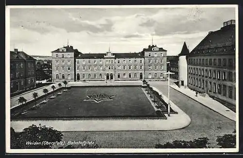 AK Weiden /Oberpfalz, Bahnhofplatz