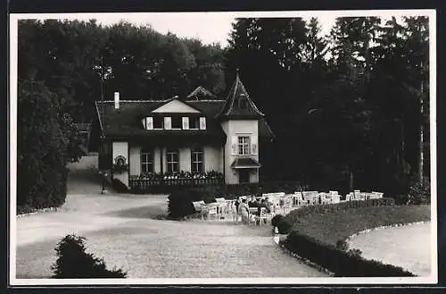 AK Badenweiler, Hotel-Kurhaus Hausbaden, Gastgarten