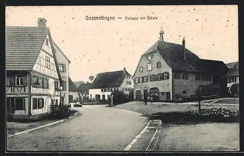 AK Onstmettingen, Rathaus mit Schule und Denkmal, Strassenpartie