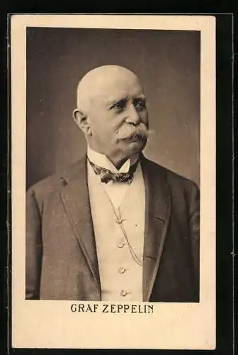 AK Graf Zeppelin, mit Fliege im Anzug abgelichtet