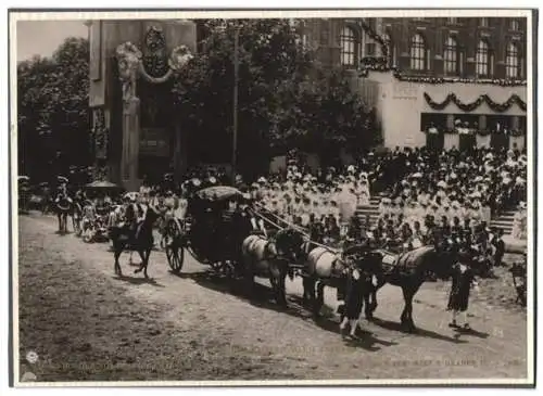 Archiv-Fotografie R. Lechner, Wien, Ansicht Wien, Kaiser-Huldigungs-Festzug 1908, Zeit der Kaiserin Maria Theresia