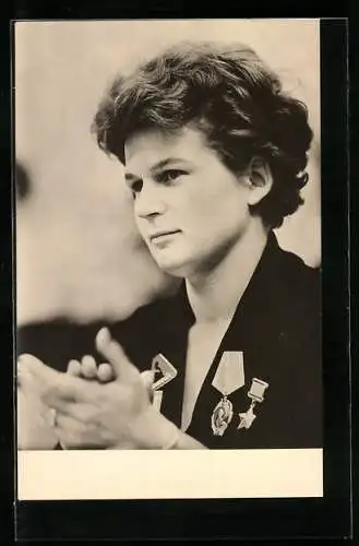 AK Valentina Tereschkowa, erste Kosmonautin, DDR-Propaganda