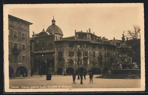 AK Trento / Trient, Piazza grande colla fontana di Nettuno