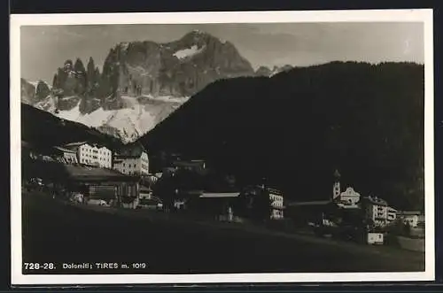 AK Tiers, Ortspanorama mit Rosengarten