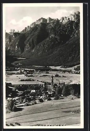 AK Toblach /Pustertal, Ortsansicht mit Dolomiten