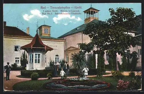 AK Trencsenteplicz, Bad, Schwefelwasser-Trinkhalle mit Anlagen