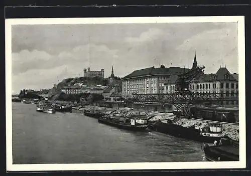 AK Bratislava, Pristav