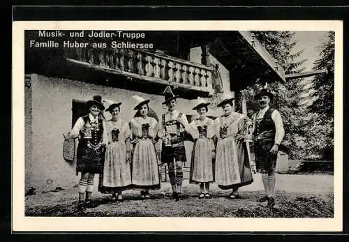 AK Musik- und Jodler-Truppe Familie Huber aus Schliersee in Trachten