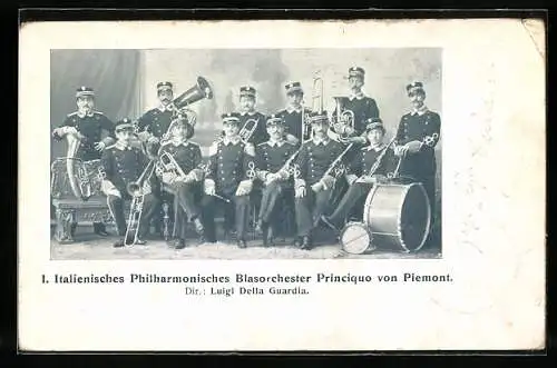 AK Musiker des 1. Italienischen Philharmonischen Blasorchester Princiquo von Piemont mit Trompeten, Trommel, Tuba