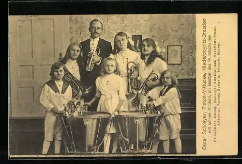 AK Musiker Oskar Schreyer mit seinen Kindern mit Pauken und Trompeten